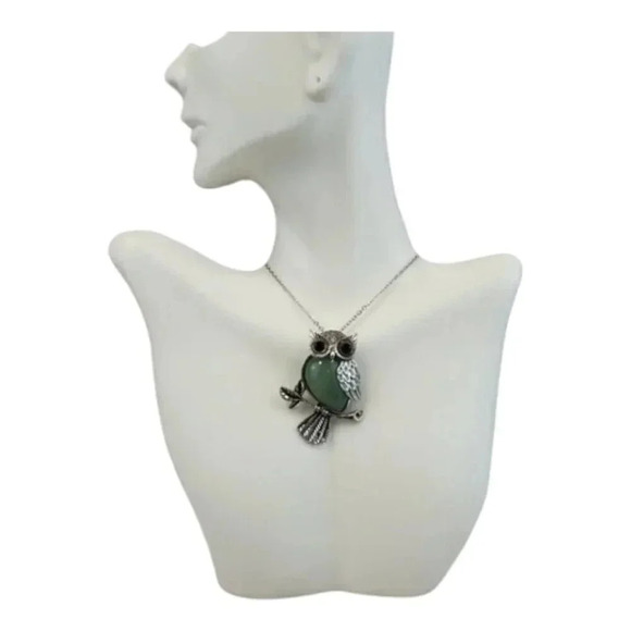 Green Aventurine Owl Pendant Necklace - Picture 4 of 10